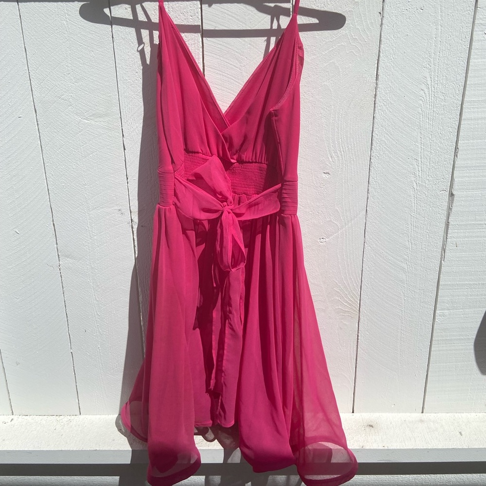 Flouncy strapless dress